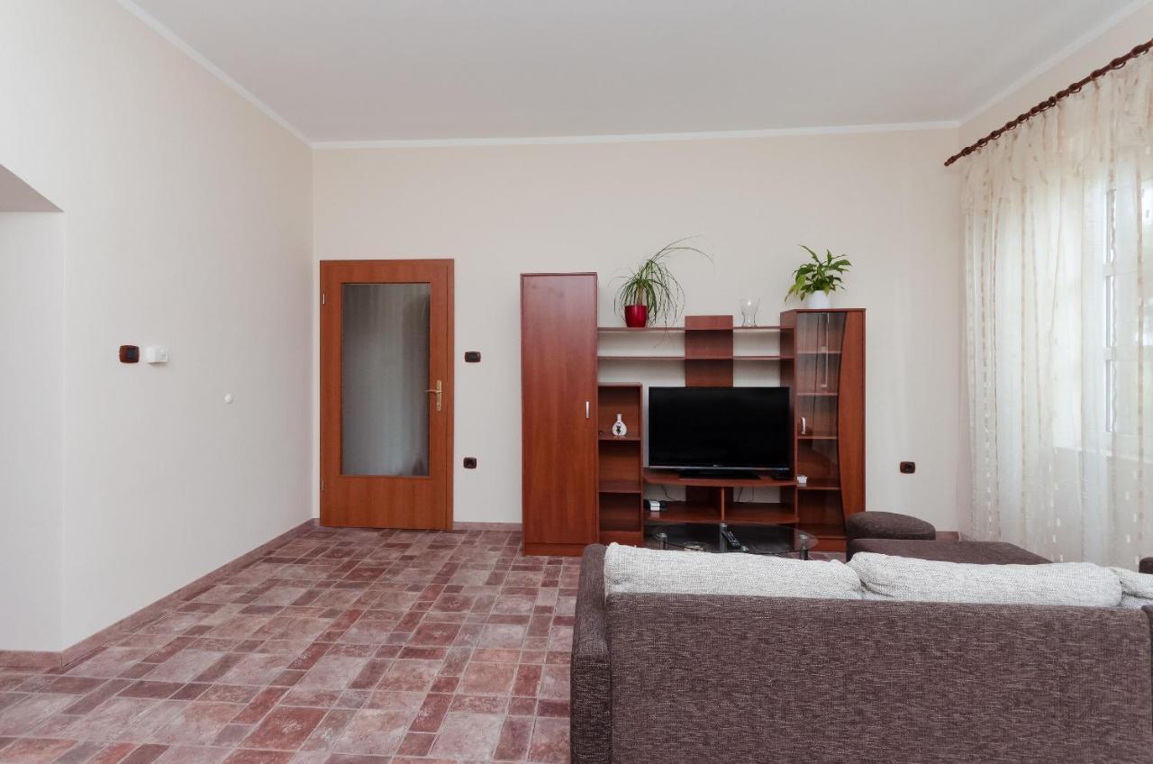 Apartment Aleksandra Rijeka Eksteriør bilde